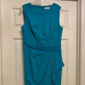 Ridiculously flattering turquoise sleeveless dress